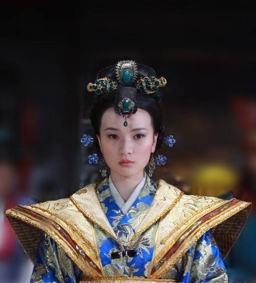 历史|历史上在位时间最长的皇后,不与后宫争宠,稳坐42年皇后