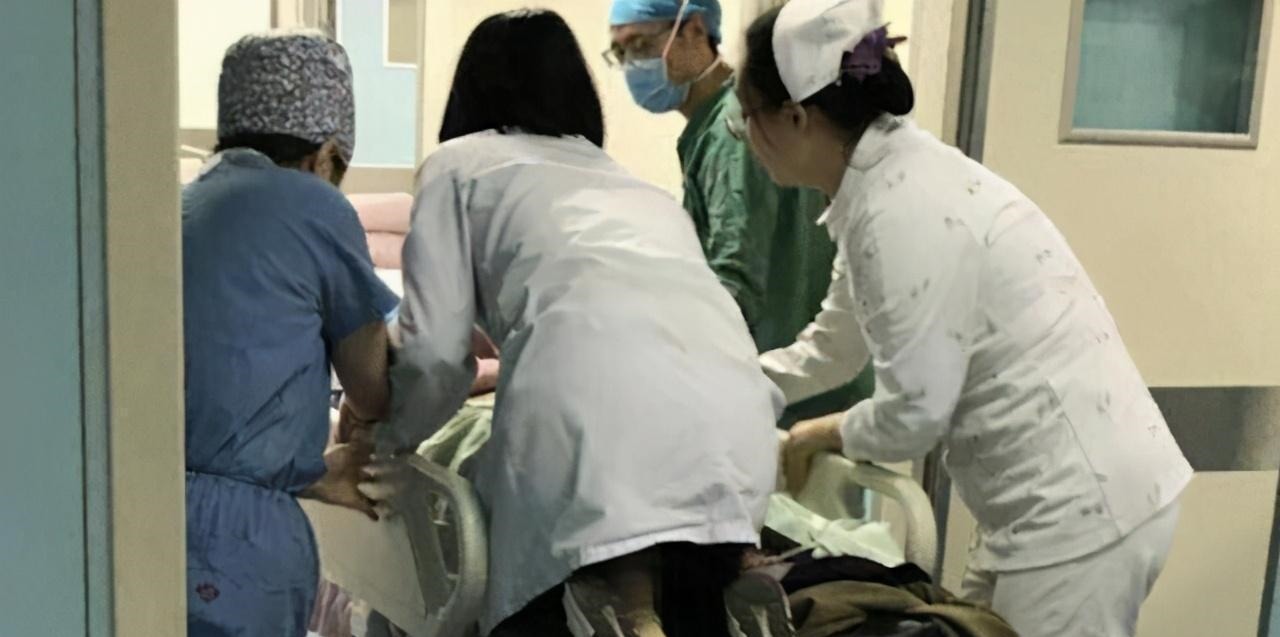 嘌呤|男子高尿酸变成肾衰竭，从不喝酒，医生指出2样东西害人不浅