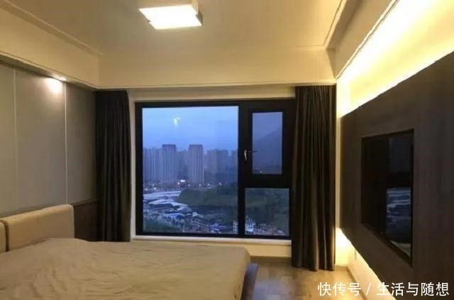 客厅|156平新房装修花了25万,还是头一回见阳台这样装,太漂亮了!