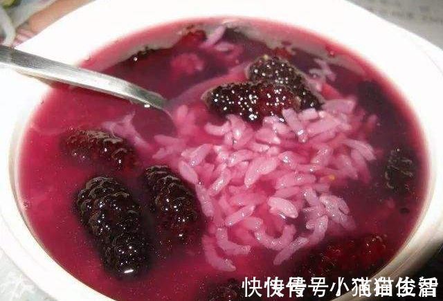 桑葚粥|常熬夜的女人，可常吃三物，让你气血足、皮肤好，还养肝补脾