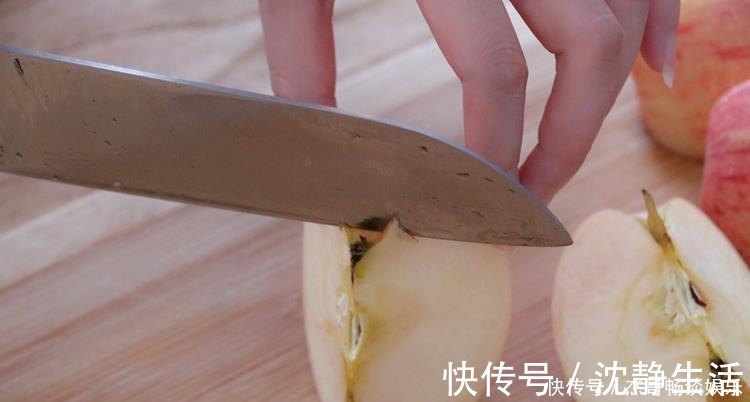 常吃|夏天要多吃苹果,教你1个简单做法,每周煮2回,怕胖的人要常吃