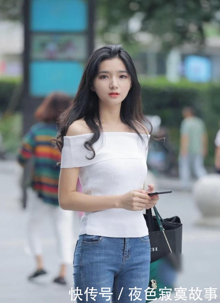 温婉的小姐姐,钟爱简约装扮