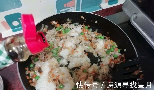 汤汁|糯米烧麦怎么做才好吃,和面和馅都有技巧,米粒吸满汤汁肉香四溢!
