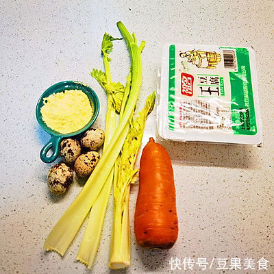 豆腐|老妈做的蔬菜豆腐饼，怎么吃都不腻