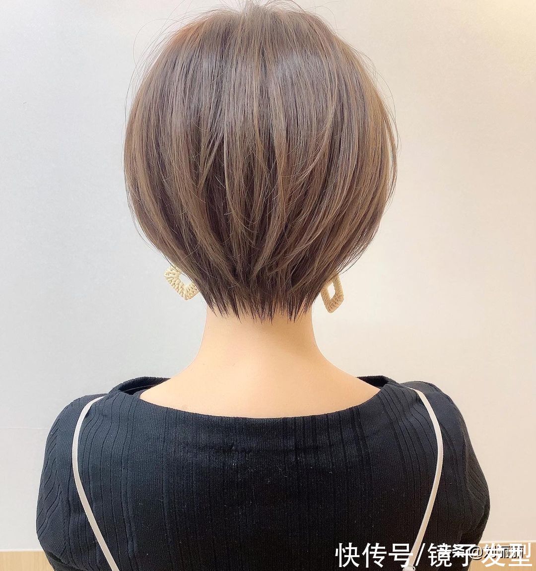 全头 今年年底发型怎么剪？全头卷齐刘海狼尾发都不错，精选15款任你挑