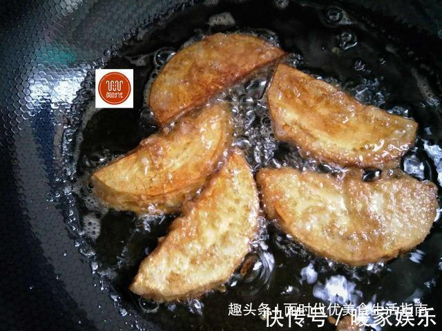 在家做茄子，我教你一招，不仅不吸油，味道比红烧肉还香！