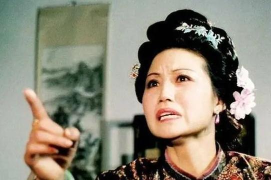 贾珠!赵姨娘死时,贾政在干什么?顺着这个思路,一定能得到反转的答案