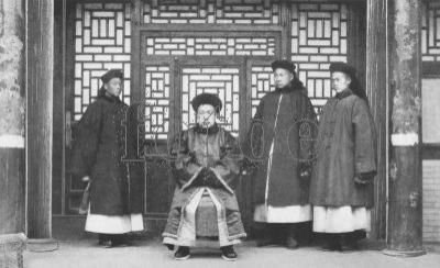 送到|将38个儿女送到国外，临行前要求：不许再做中国子民，后来如何