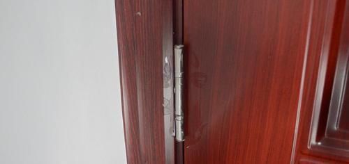 过期的护手霜不要扔,留在家中有大用处,一年能省不少钱,真实用