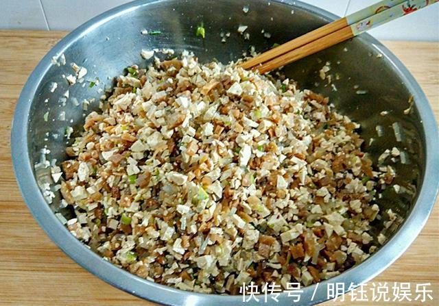 蒸包子的诀窍只要掌握这2点,蒸出鲜嫩多汁的大肉包,味道不错