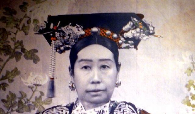 把脉|咸丰离世多年,慈禧却有了喜脉,3名把脉太医却活了一位,咋回事!