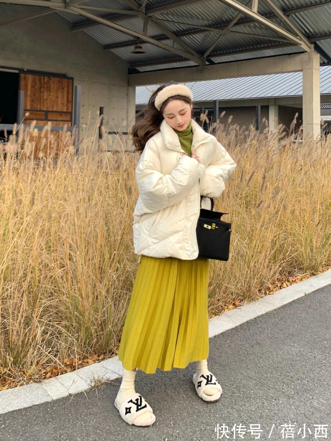 牛仔裤|冬季穿羽绒服不怕冷,选这5款就够了,配毛衣、牛仔裤时髦又洋气