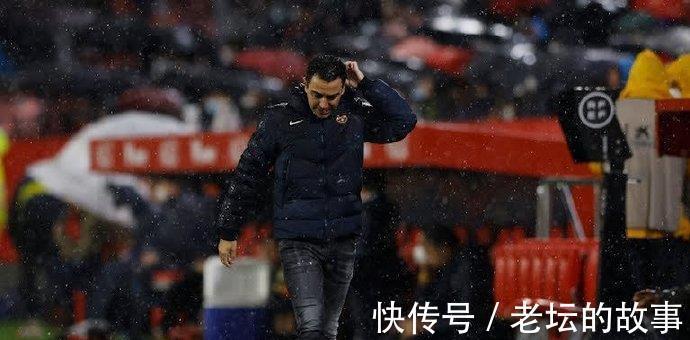 头球|哈维用“打篮球”填补巴萨弱项,2场2球是回报,武磊前队友受益