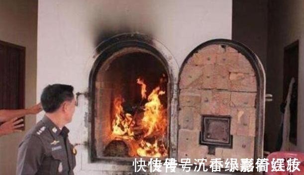 对联!火葬场贴一对联,上联“早来晚来早晚得来”,看了下联让人不舒服