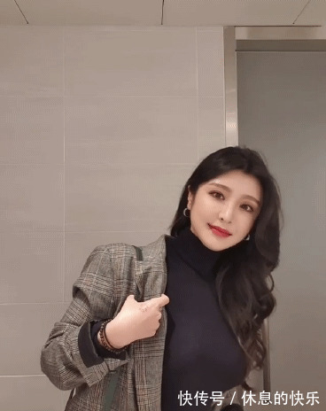 |搞笑GIF趣图:他爸打他三天三夜都舍不得休息吧?