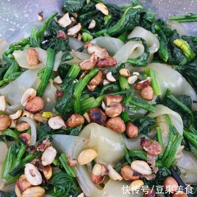 那一碗令人神往的凉拌菠菜