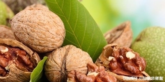 黑芝麻|核桃和此物一起煮,白发变黑了,面色红润了,还能预防骨质疏松!