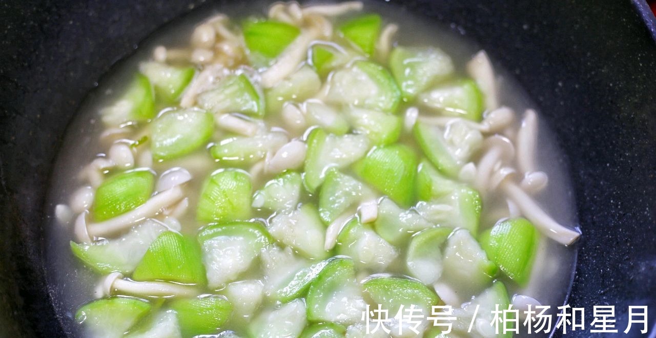 料酒|教你鲜香美味的鲜虾丝瓜面，营养好吃又解馋过瘾，孩子们特喜欢！