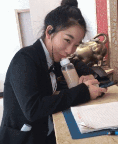 |搞笑GIF:太意外了,完全出乎我意料