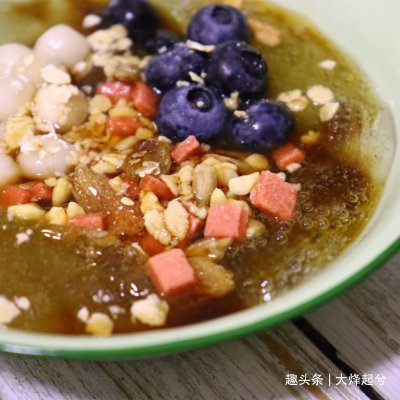 传统红糖冰粉灵魂气泡,是最适合夏天的味道