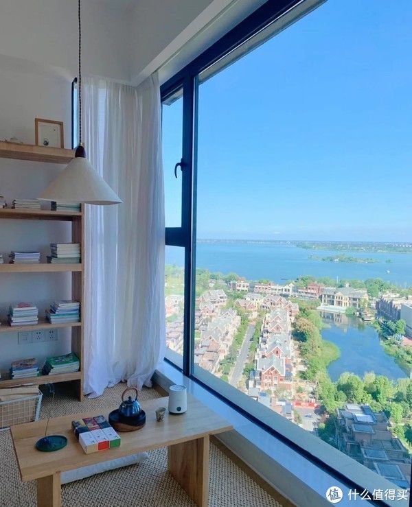 一本好书|窗边角落如何做出格调？1㎡的小空间，也能打造出惊艳的效果！