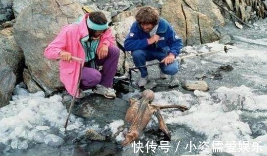 雪山#游客登山，发现冰层中有人，专家：可能是古希腊人的先祖