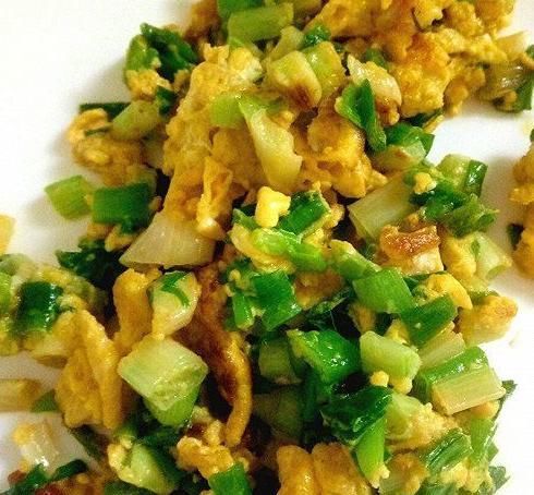 鸡蛋和此物一起炒,每天一盘,不感冒了,肾气满满,活力十足