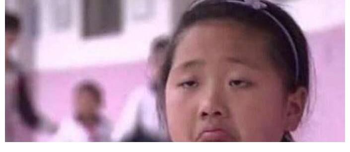 《变形计》最豪富二代，因衣服太大牌全程打码，网友：穷限制想象