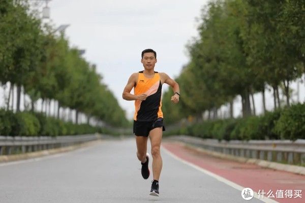 李宁 赤兔5 PRO脚感好不好?376公里实测让你知道!