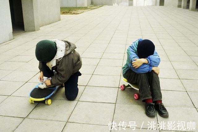 误区|家有正处于青春期的孩子,父母要谨防“攀比心”,正确引导很重要