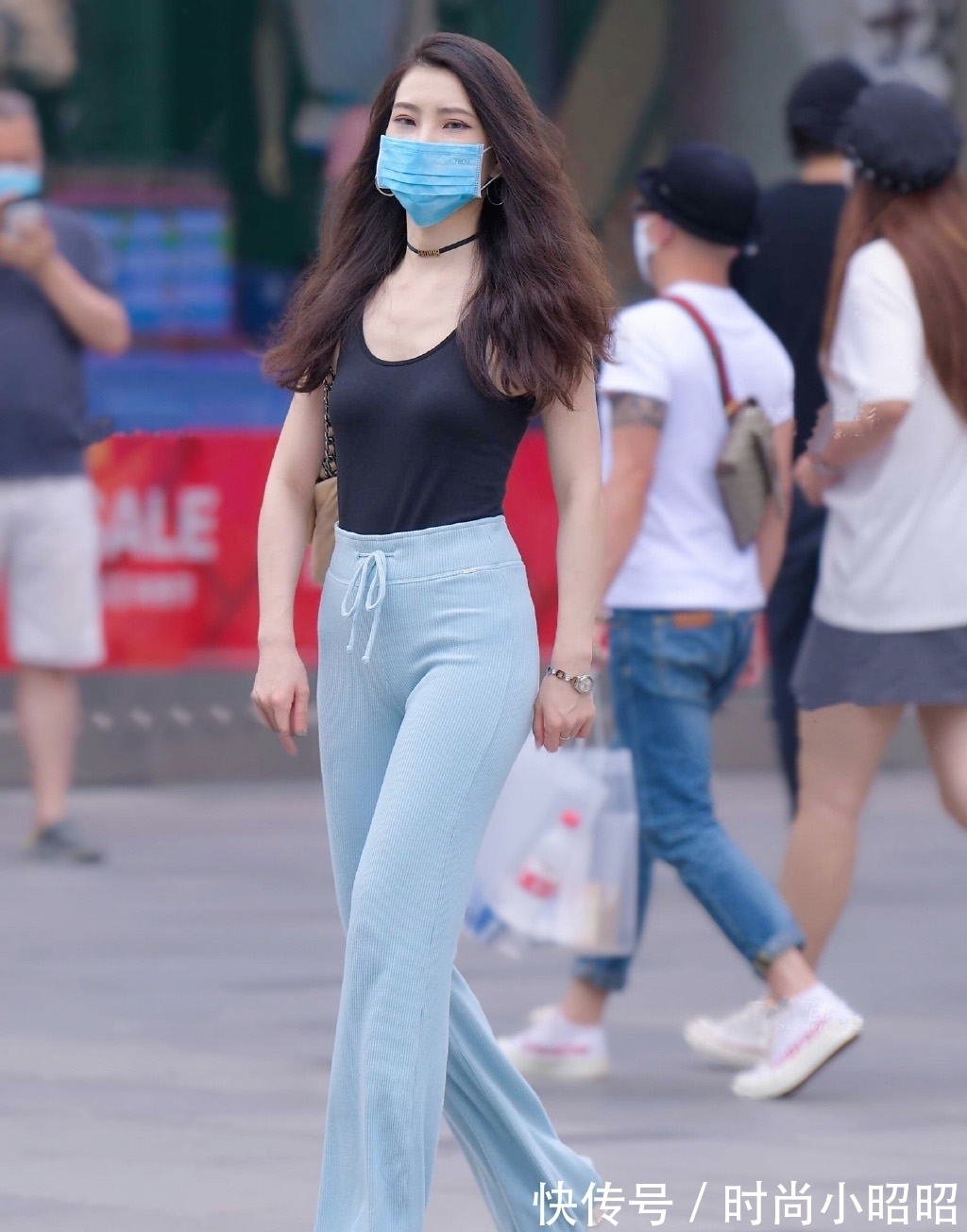 小姐姐|休闲清爽的装扮,谁穿谁喜欢,让你轻松展现时尚潇洒的气质