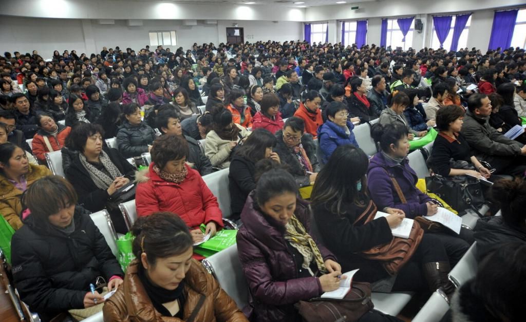 发生|妈妈辅导孩子气出心梗,“丧偶式”育儿重担下的心酸,谁能理解