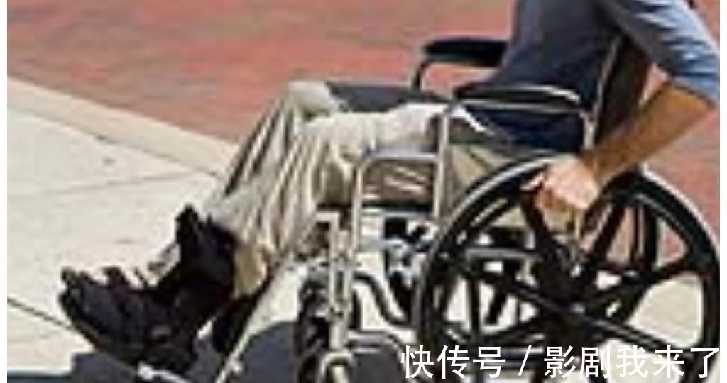 骨骼|60岁老人骨头硬朗，骨科医生：3物是骨骼“加固剂”，别吝啬