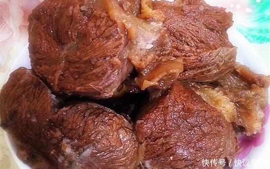 最正宗酱牛肉做法:掌握这3个秘诀,肉嫩筋香,比买的还好吃!