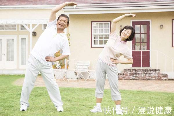 共同点|长寿的人,晨起往往有4个共同点,40岁以后,占的越多离长寿越近