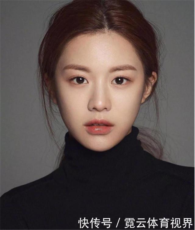 皮肤|天生“带妆脸”的女生,脸上都有这4个特征,素颜就像化了妆一样