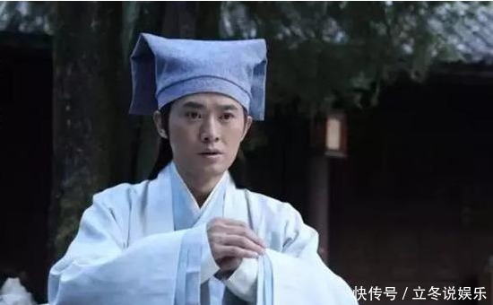 四名县令行酒令,少年加入后,为何县令恼羞成怒下令衙役捉拿他