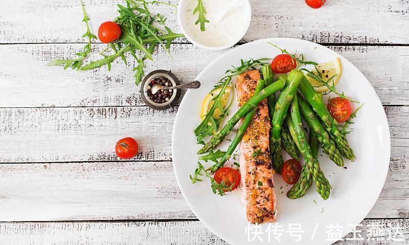 身体|健身不成反倒伤身这些伤身体的健身行为,你做过吗