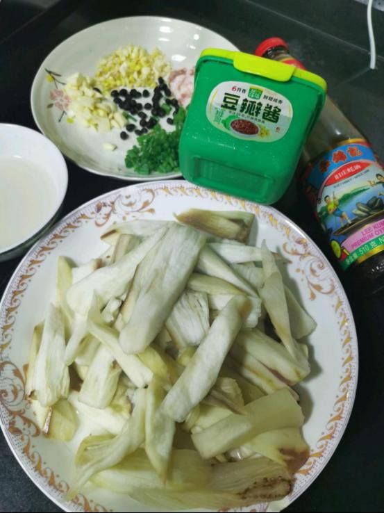豆瓣酱|茄子太多吃不完？教你和肉末一起做，操作简单超级下饭哦
