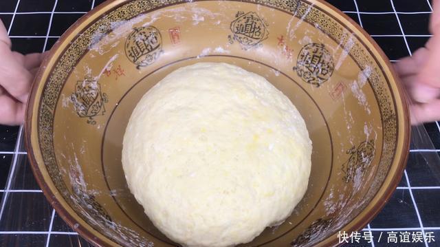 电饭锅版蜂蜜小面包,不放一滴水蓬松暄软,我们全家人都爱吃