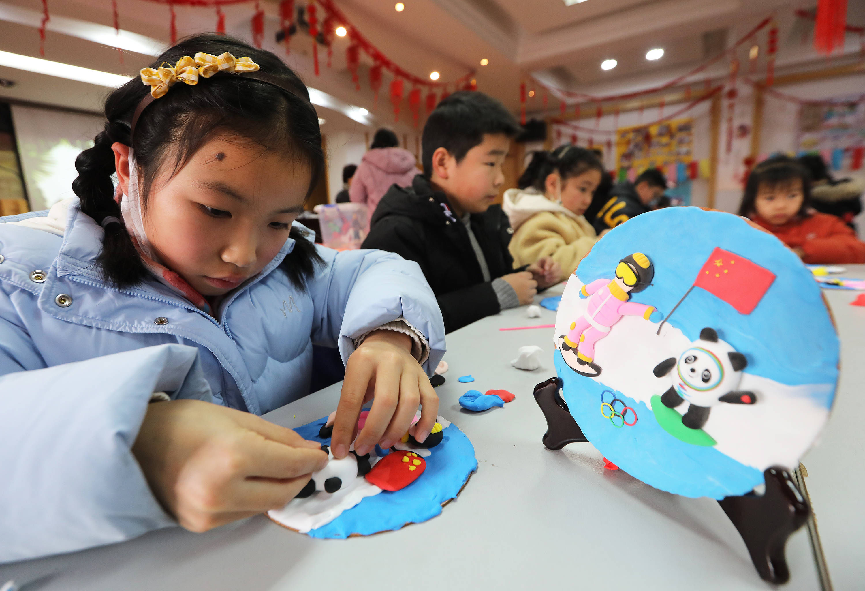 北京冬奥会！为冬奥喝彩！“镇”版冰墩墩、雪容融新鲜出炉！