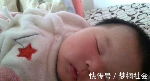 妈妈|孩子夜里若有这4种异常,说明身体进入猛涨期,妈妈们要抓住