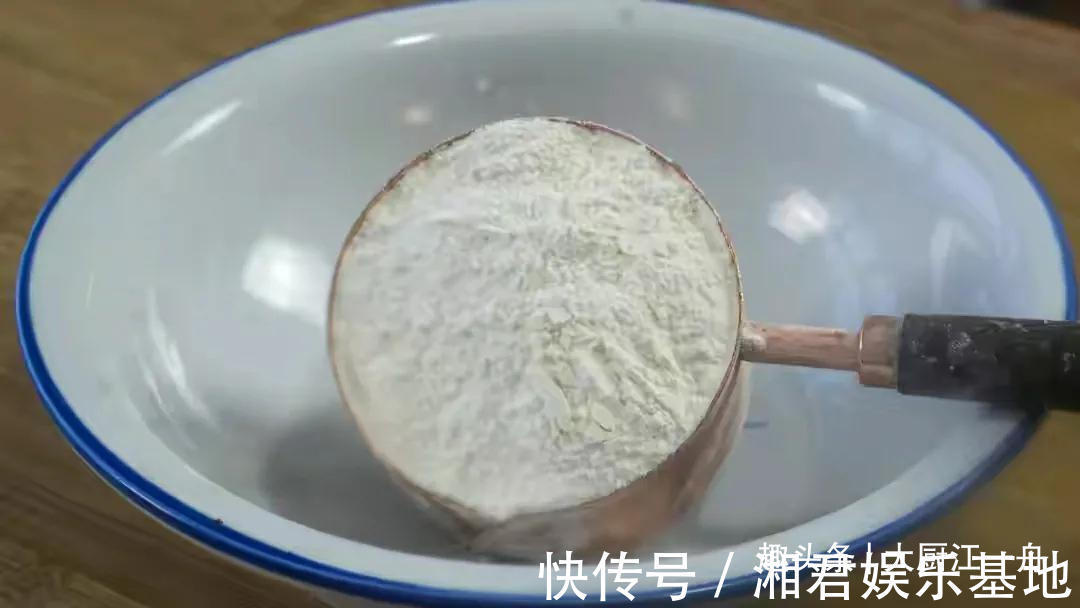 江一舟|蒸包子，开水上锅和冷水上锅蒸差别很大，难怪蒸出来的包子不一样