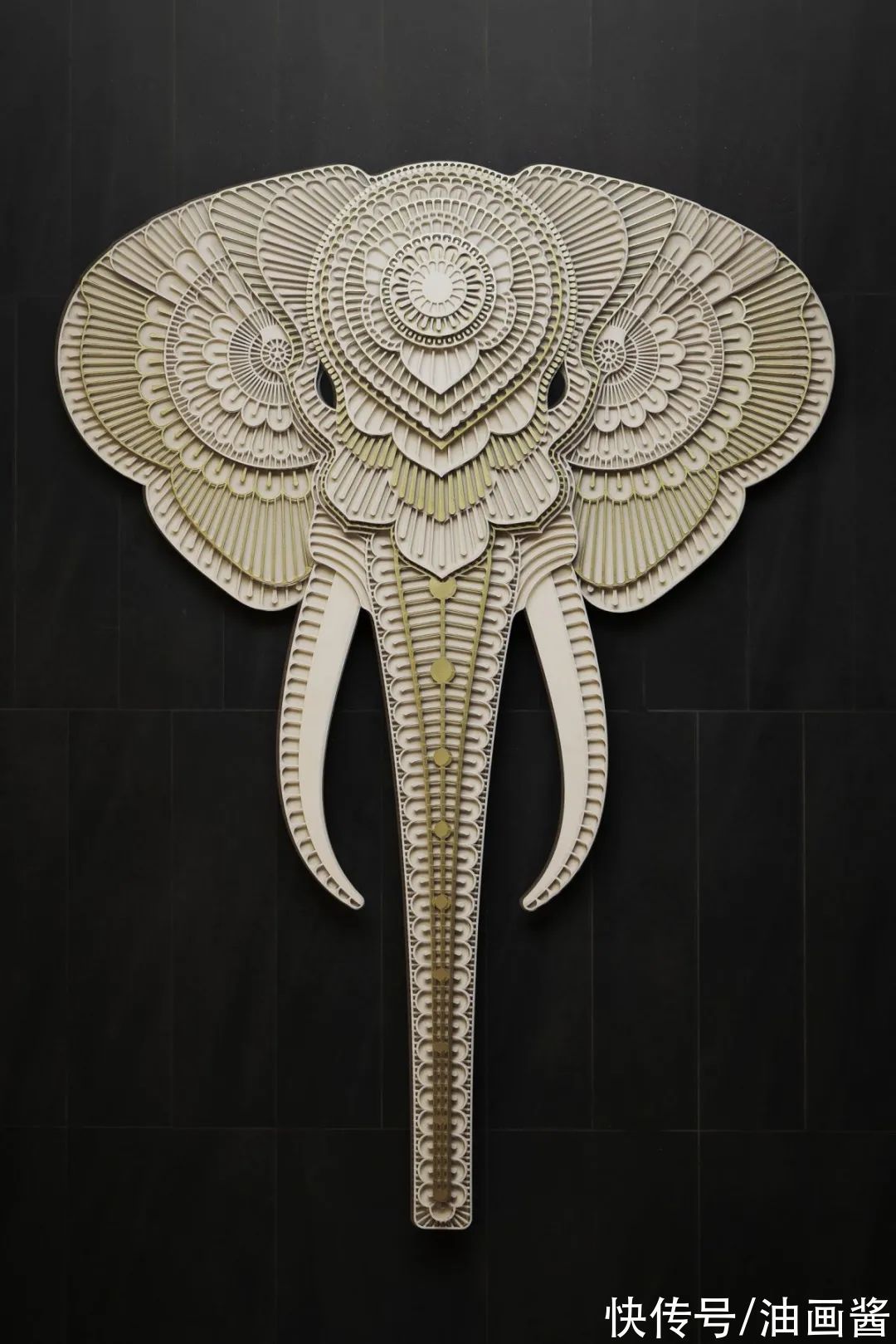 肖像#他把白纸玩到了极致,复杂精致的动物纸雕肖像,带给人强烈震撼