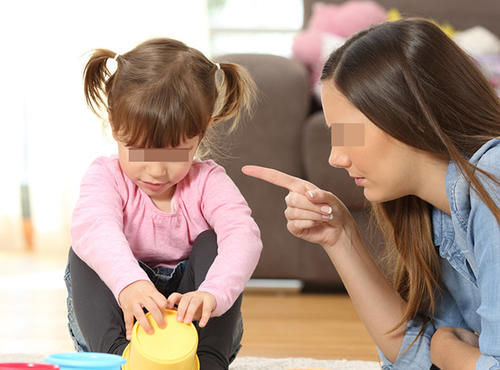 聪明娃|懒妈妈与聪明娃:妈妈在这三个方面越“懒”,孩子以后越有出息