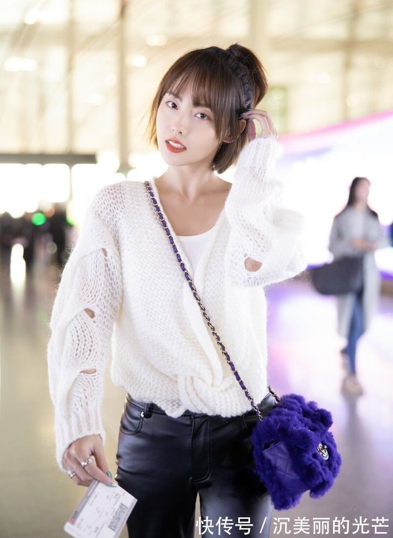 刘海|半扎半散发型有哪些?半马尾或半丸子都不错,时尚又甜美