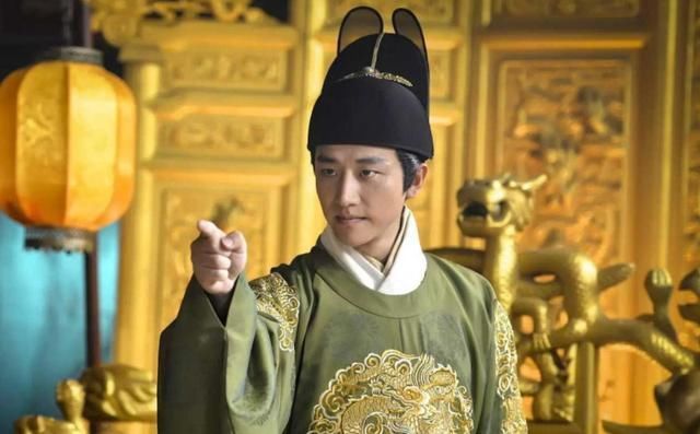 装疯|嘉靖审讯杨金水,杨金水只有装疯才能活命,其实什么都问明白了