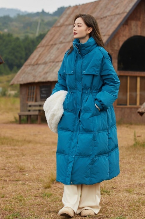 半身裙 羽绒服怎么穿更好看?看看这几个穿搭技巧,让你轻松美出新高度