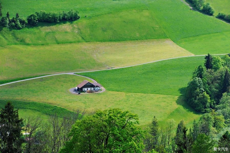 瑞士阿尔卑斯山的Chalet