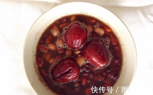 四红汤|老祖宗留下“补气血神方”，5块一碗，常吃小脸水灵，红润显年轻